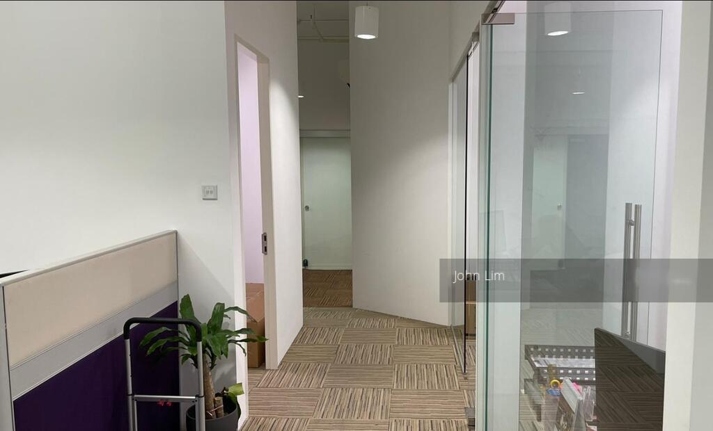 One Commonwealth thumbnail photo